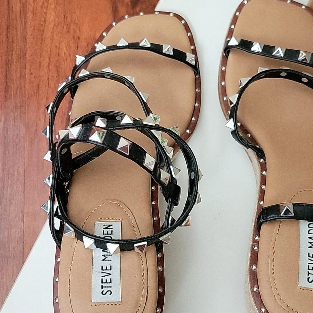 Steve Madden Asena Studded Espadrille Wedge Black  Size 9